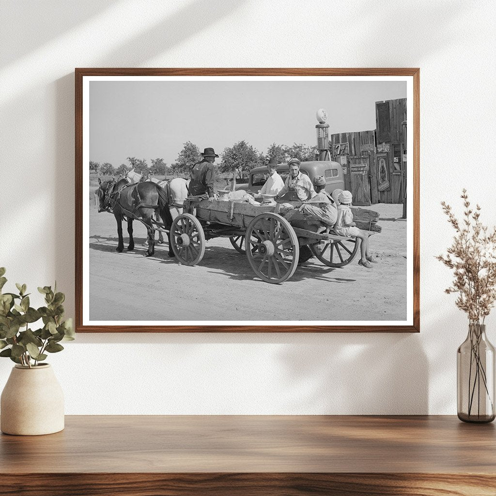 Farmers Wagon at Crossroads Store McIntosh County 1939