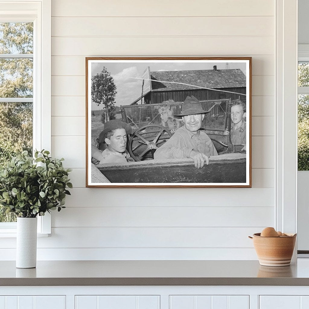 Agricultural Laborers in Oklahoma River Bottoms 1939