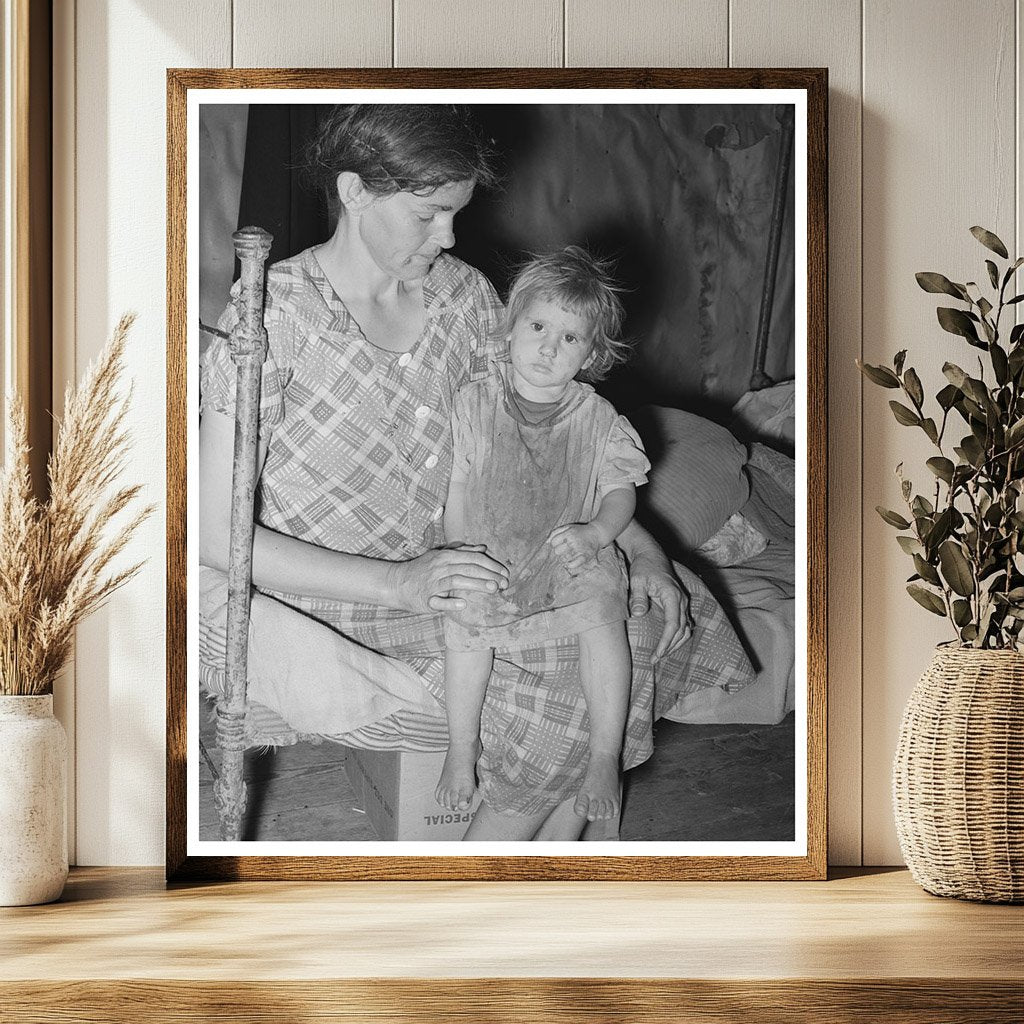Mother and Daughter on Tenant Farm McIntosh County 1939