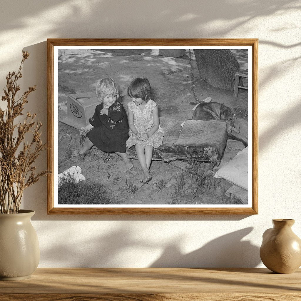 Children of Migrant Laborers by Poteau Creek 1939