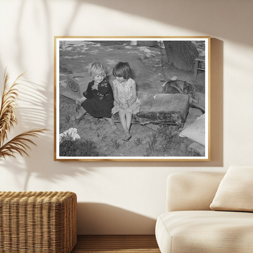 Children of Migrant Laborers by Poteau Creek 1939
