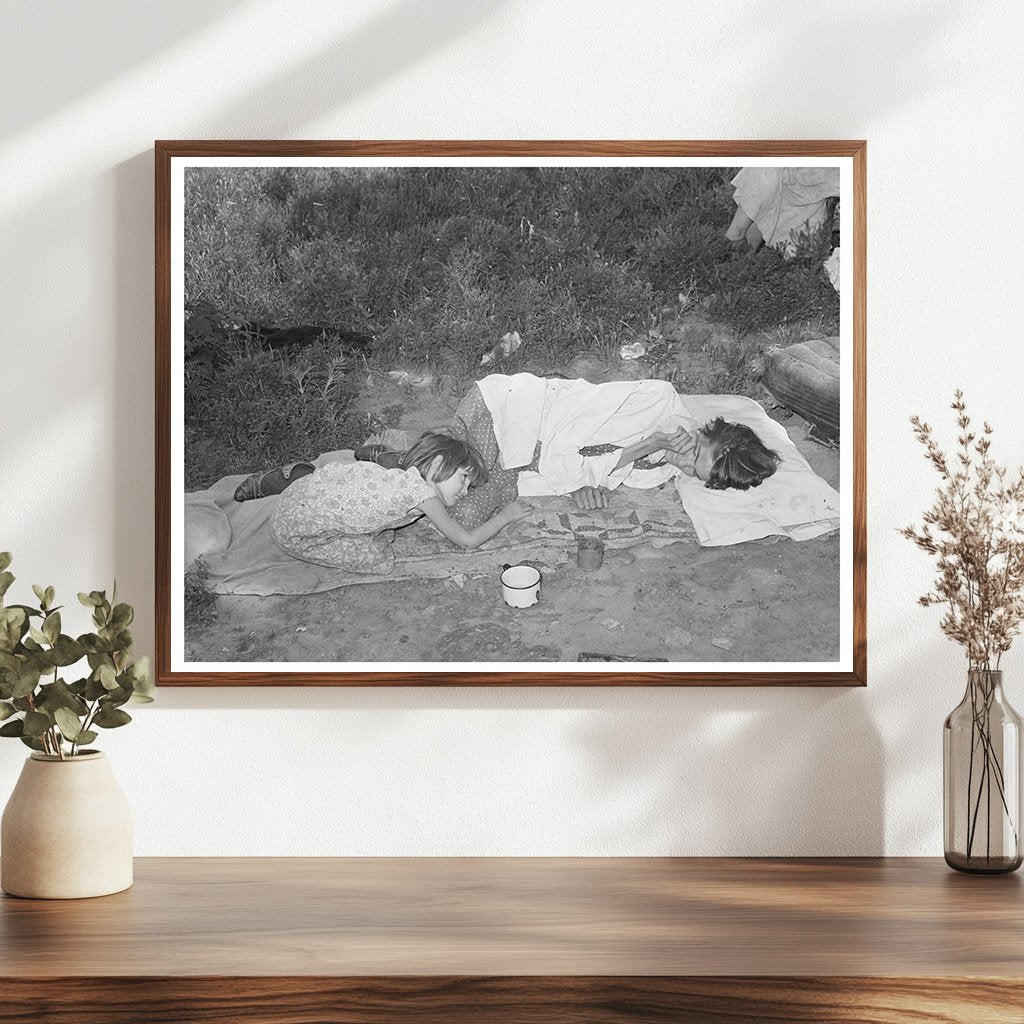 Tubercular Woman and Children in Oklahoma 1939