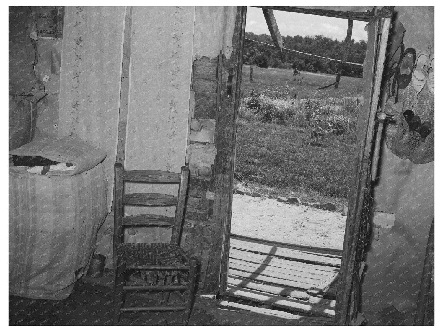1939 Interior of Agricultural Laborers Home in Oklahoma