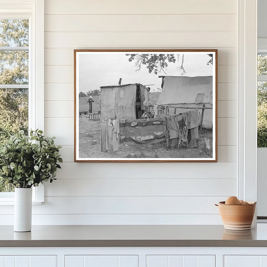 1939 Itinerant Statue Maker and Laborer Near Poteau Creek