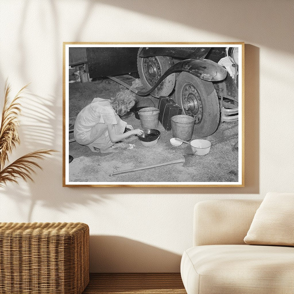 Migrant Girl Packing Pots in Muskogee Oklahoma 1939