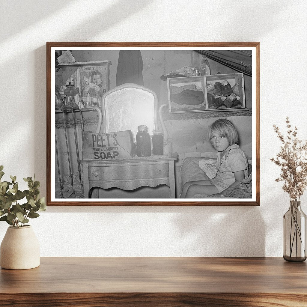 Daughter of Migrant Laborers in Tent Oklahoma 1939