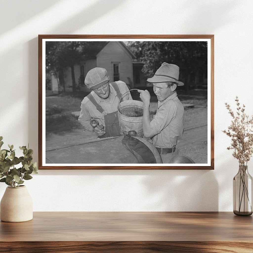 Muskogee Family Prepares for Departure July 1939