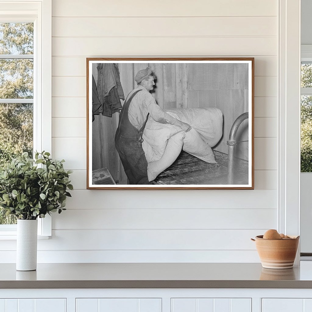 Elmer Thomas Packing for Relocation California July 1939