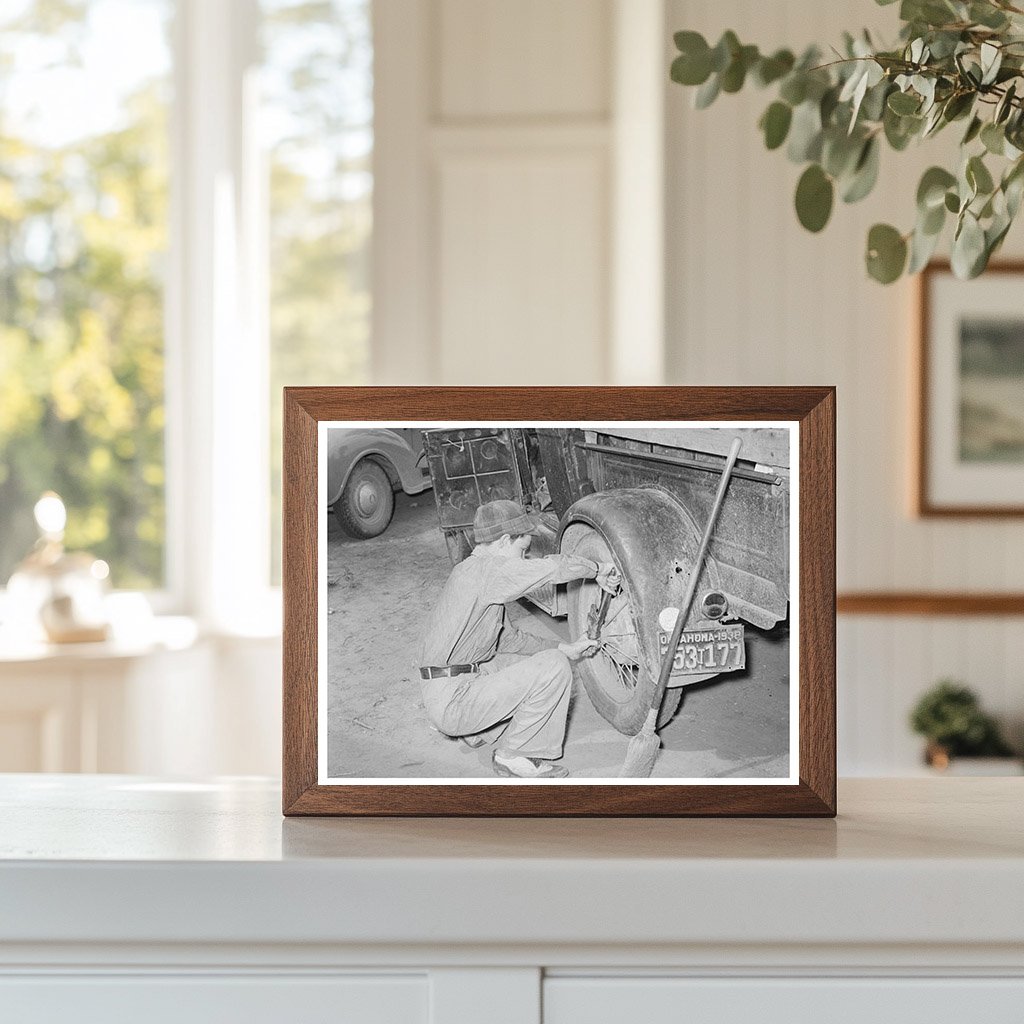 Vintage Family Tightening Truck Wheel in Muskogee 1939