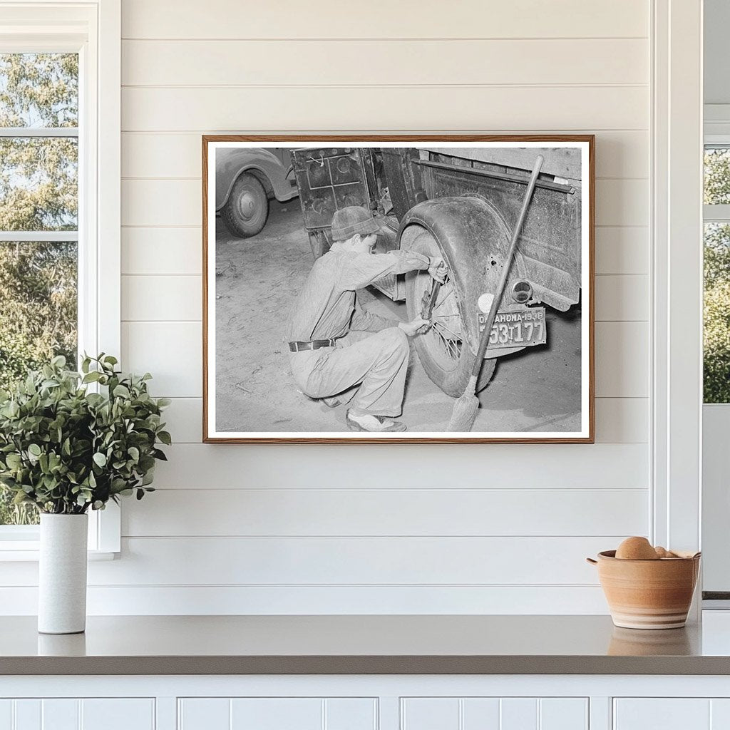 Vintage Family Tightening Truck Wheel in Muskogee 1939