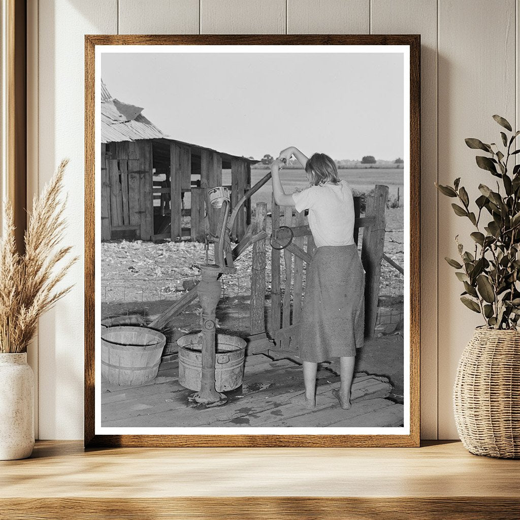 Muskogee Oklahoma Sharecroppers Daughter Water Pump 1939