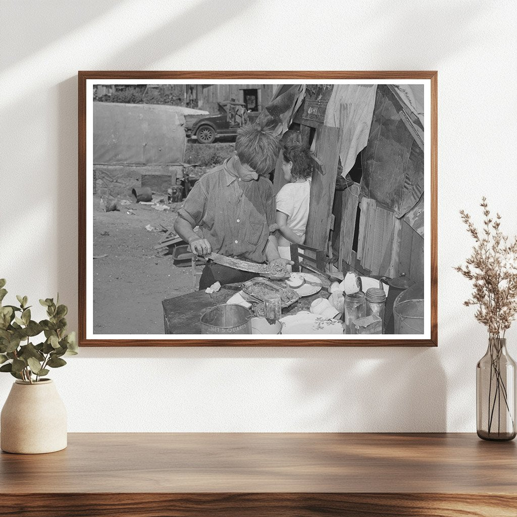 Oklahoma City Food Distribution Scene from 1944