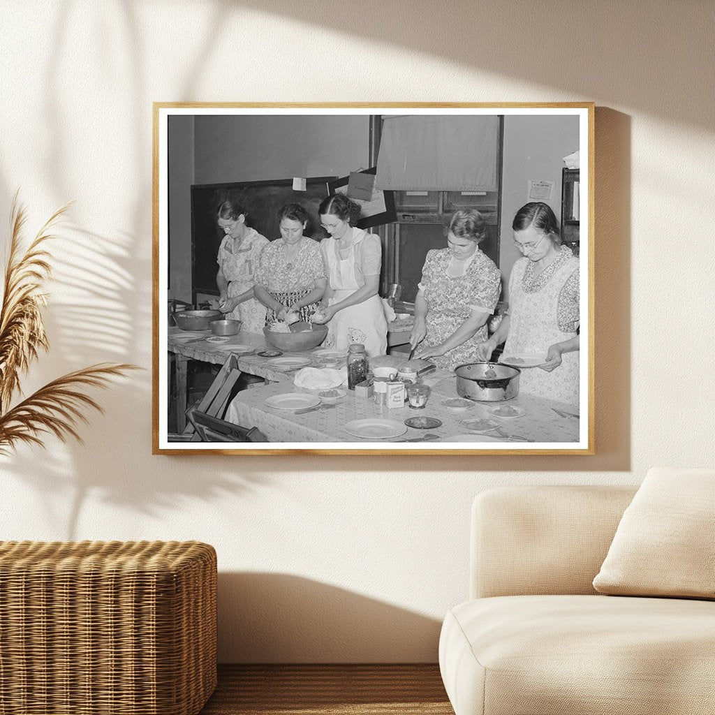 Wives of Oil Workers Prepare Lunch for Picketers 1939