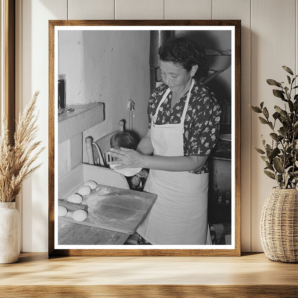 Woman Shaping Tortillas in Taos New Mexico 1939
