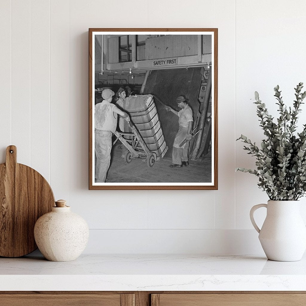 1939 Vintage Cotton Worker in Houston Texas