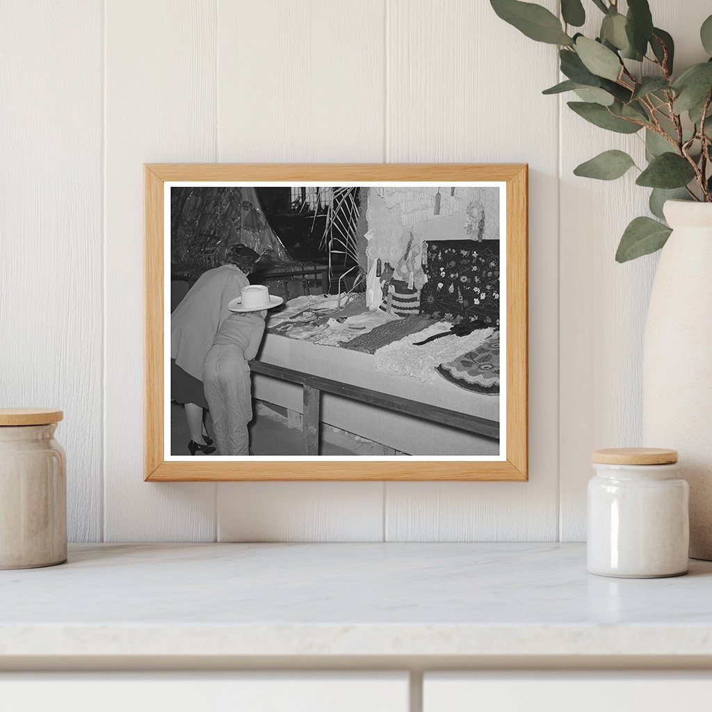 Visitors at Needlework Exhibit Gonzales Texas November 1939