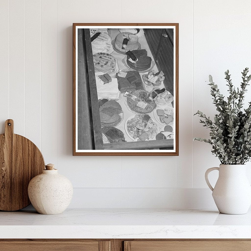 Cakes Cookies and Pies at Gonzales County Fair 1939