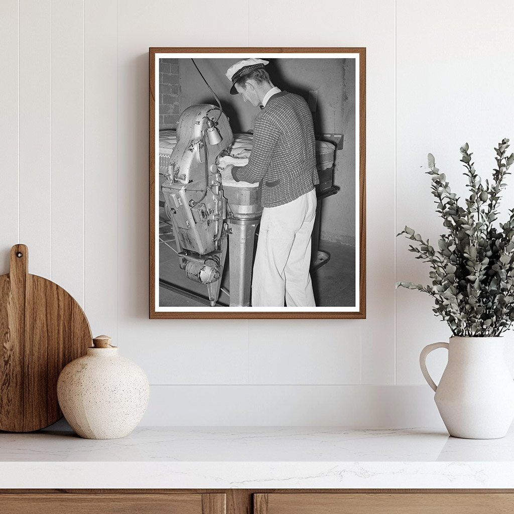 Innerspring Mattress Roll Edge Manufacturing 1939 Texas