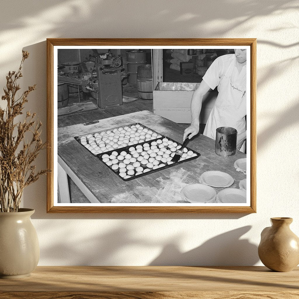 San Angelo Bakery Rolls Brushed with Grease November 1939