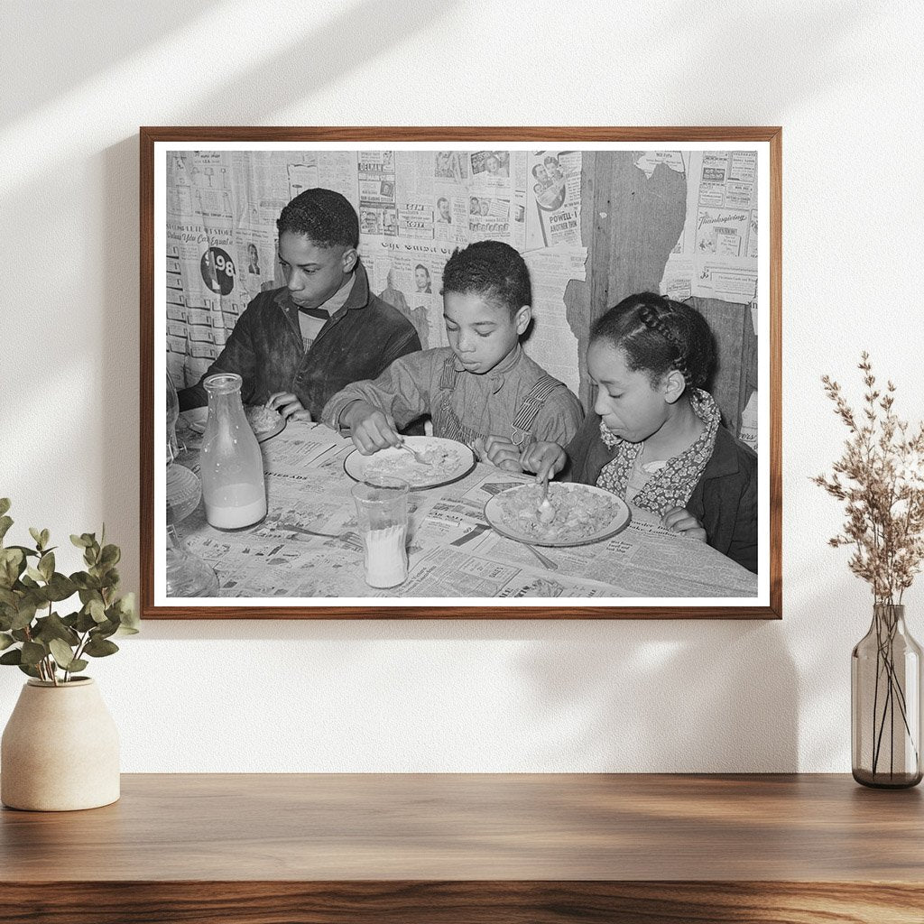 Children Eating in Pomp Hall Oklahoma February 1944