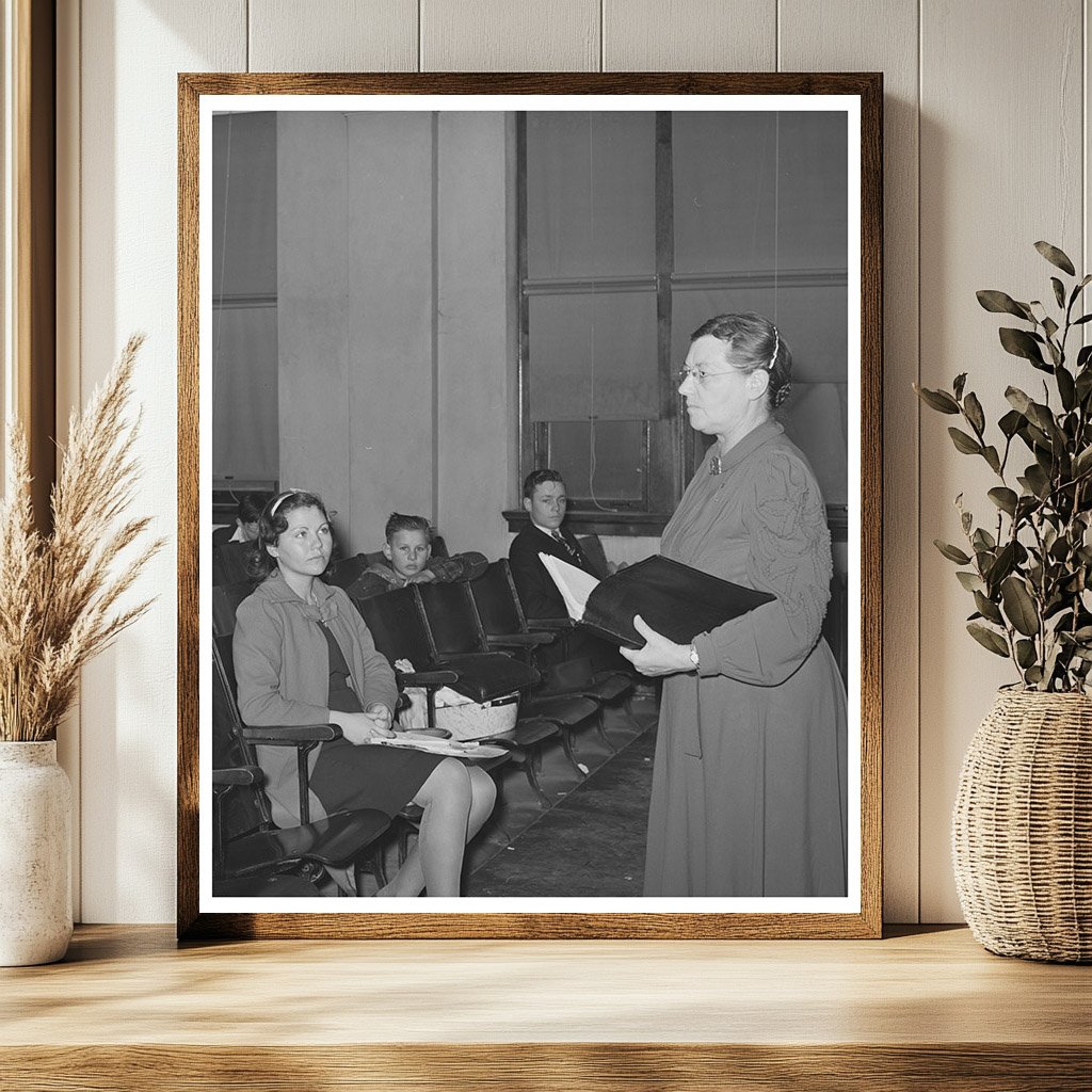 Vintage 1940 Eufaula Oklahoma 4-H Club Meeting Photo