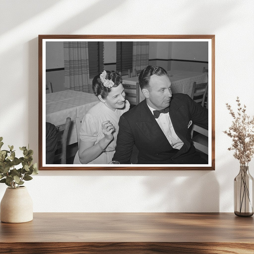 Couple at San Angelo Stock Show Texas March 1940