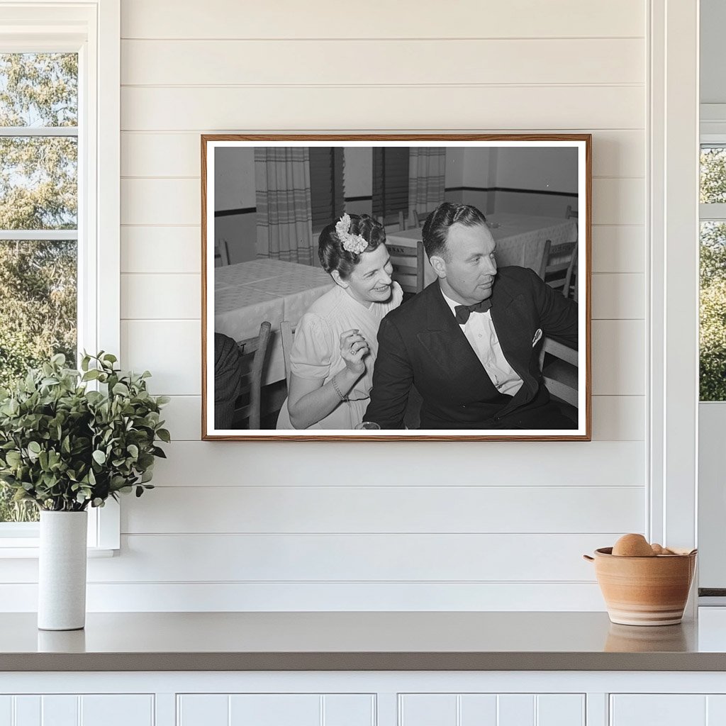 Couple at San Angelo Stock Show Texas March 1940