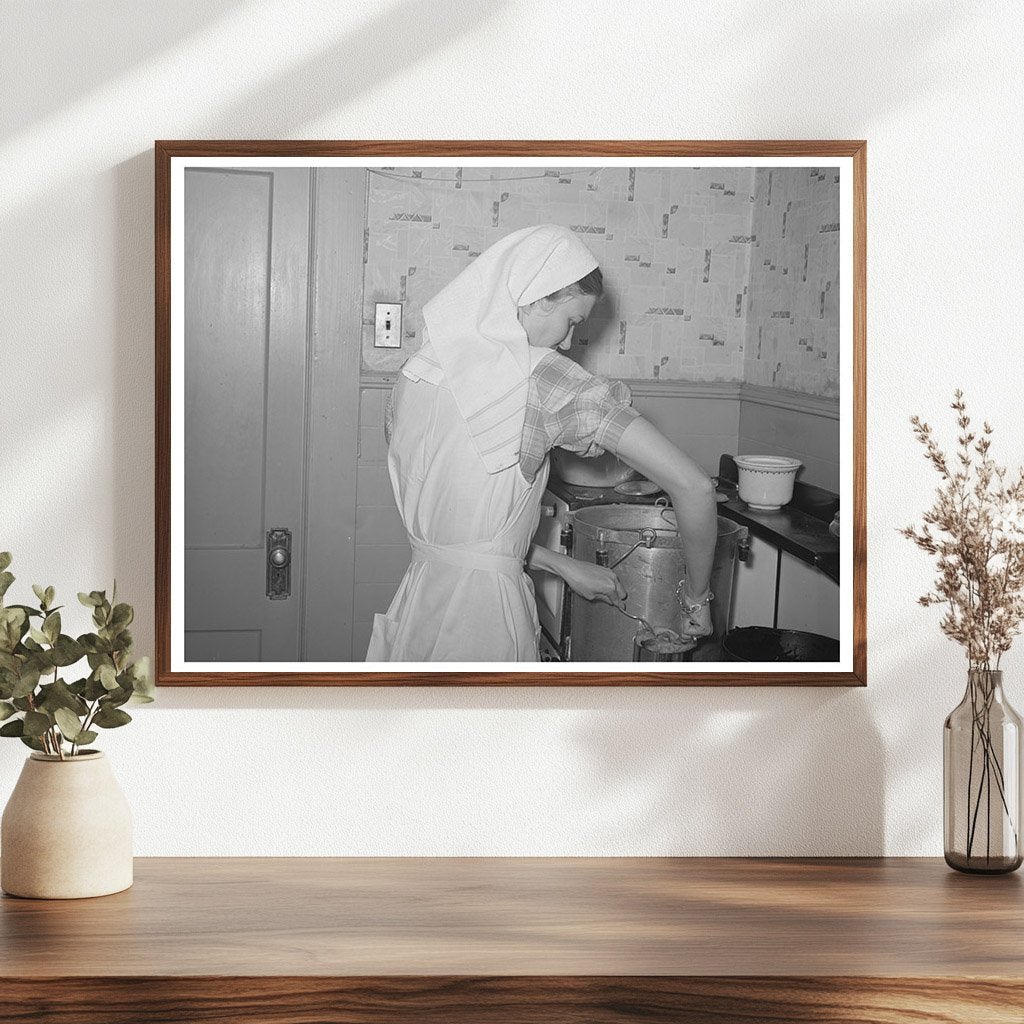 Pressure Cooker Canning Demonstration San Angelo Texas 1940