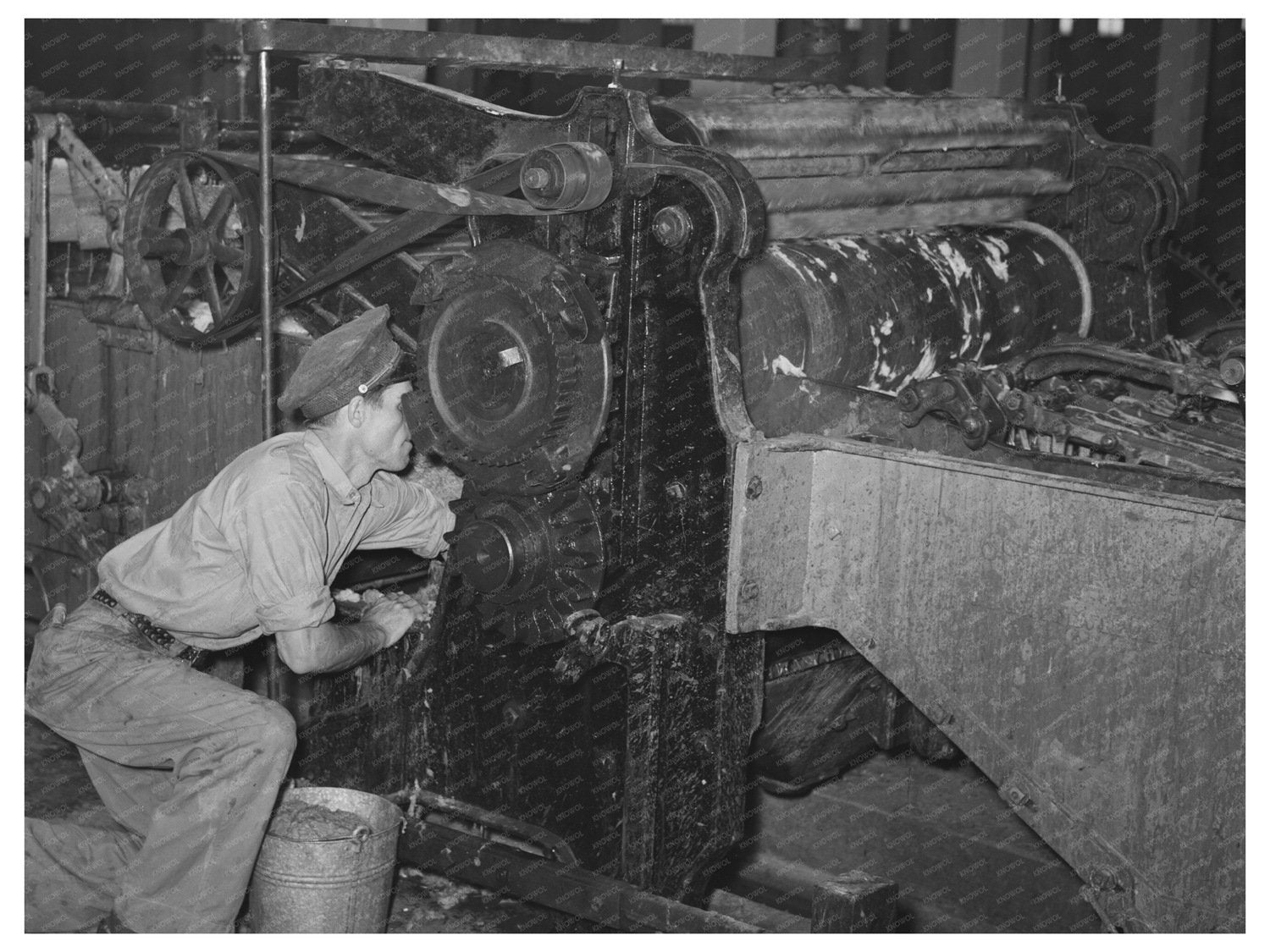 Wool Scouring Machine Cleaning in San Marcos Texas 1940