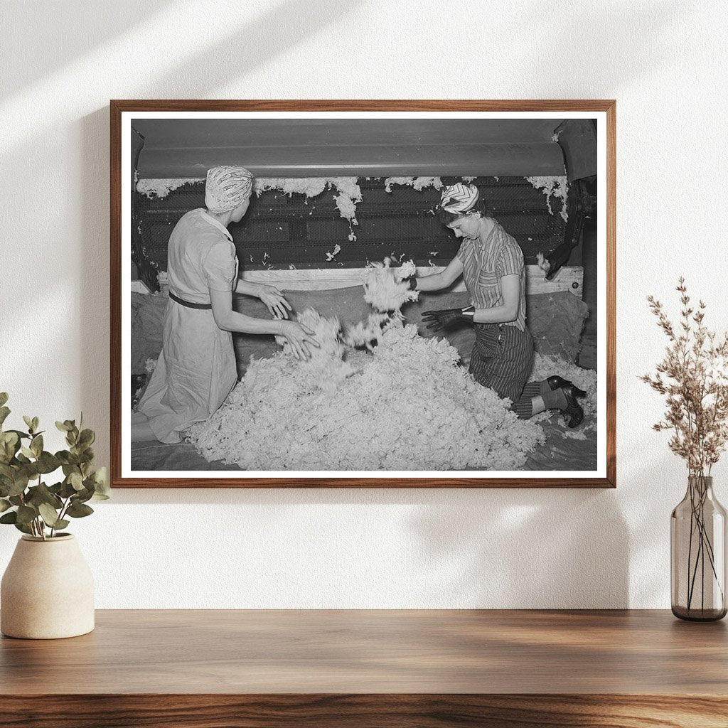 Wool Processing Workers at San Marcos Plant March 1940