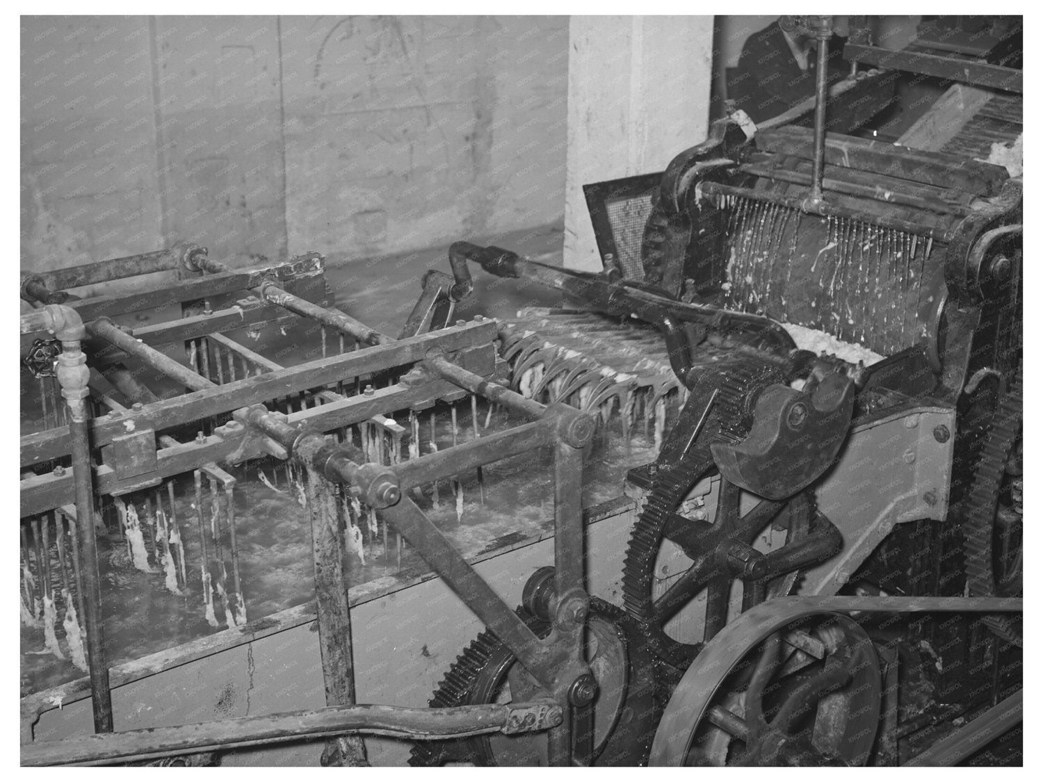 Wool Scouring Machine in San Marcos Texas 1940