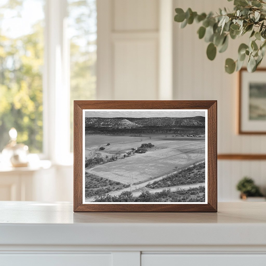 Vintage Farmhouse in Kimble County Texas March 1940