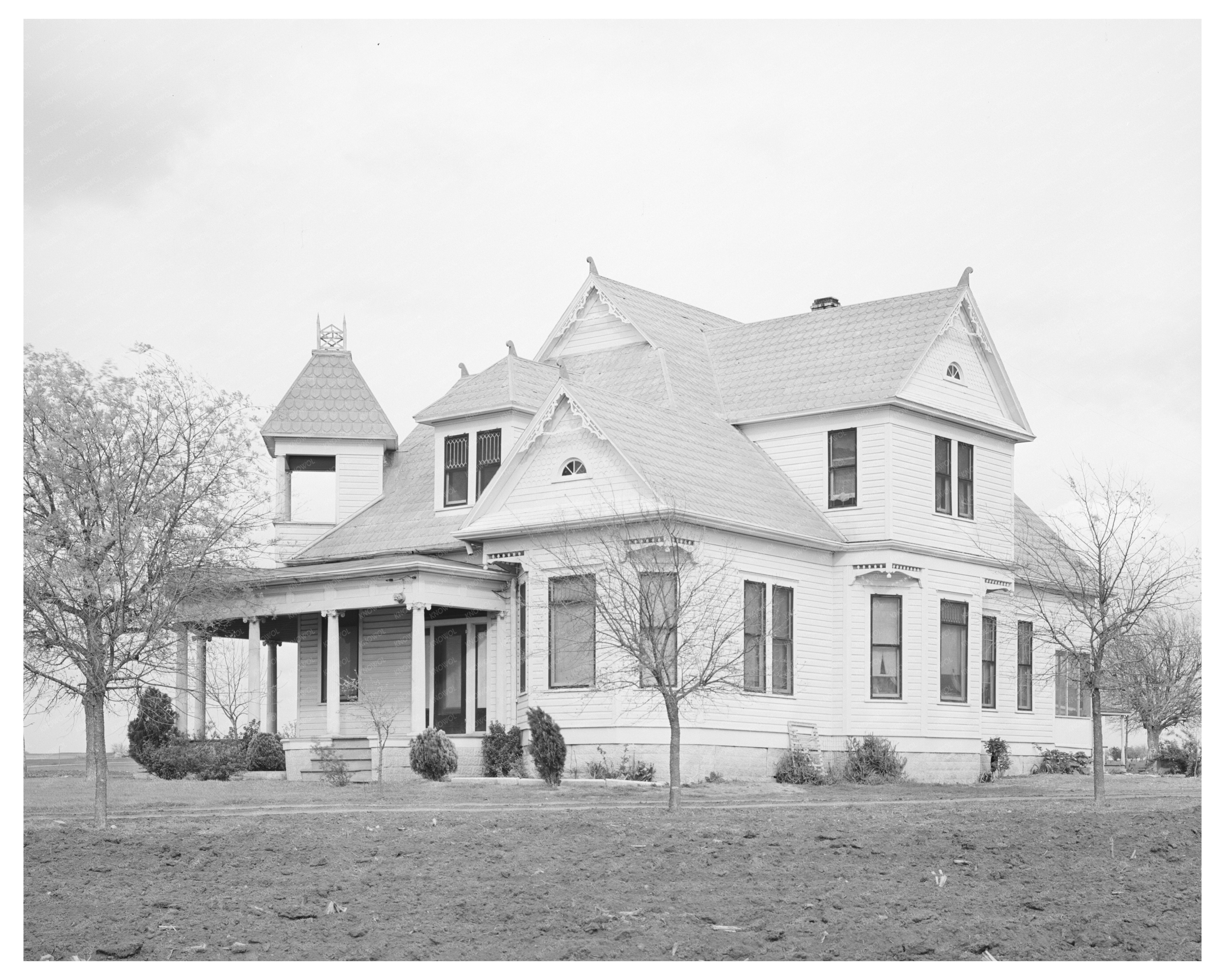 Travis County Texas Farmhouse and Barn March 1940