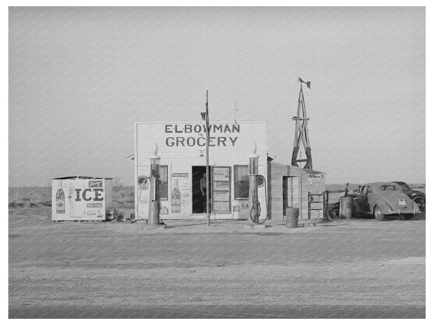 Dawson County Texas Grocery Store and Filling Station 1940
