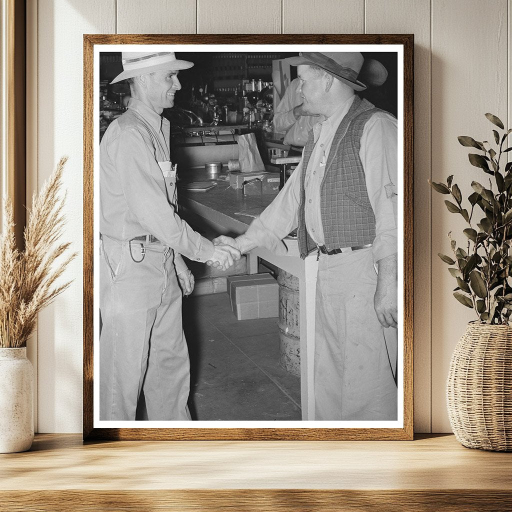 Farmers Collaborate at United Producers Cooperative 1940