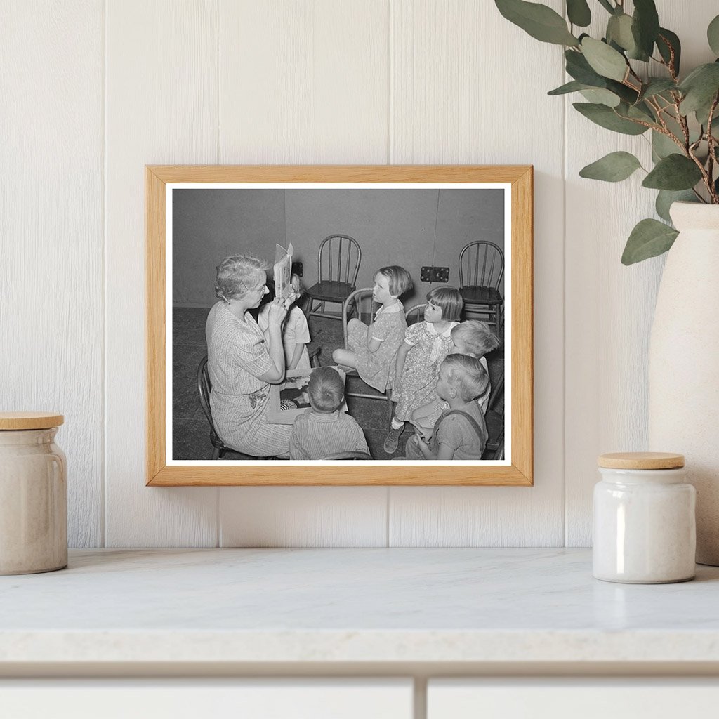 WPA Nursery Teacher Engaging Kids in 1940 Arizona