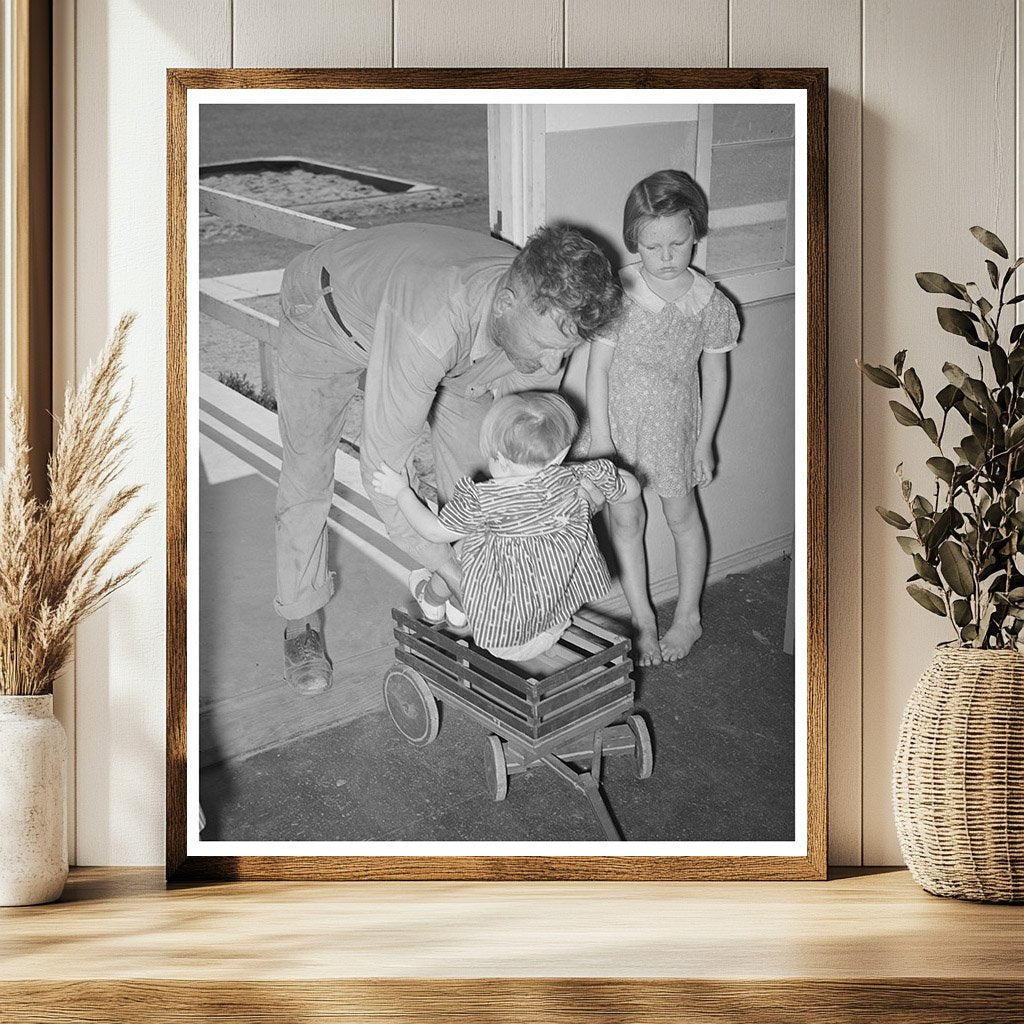 Migratory Worker and Child at WPA Nursery School 1940