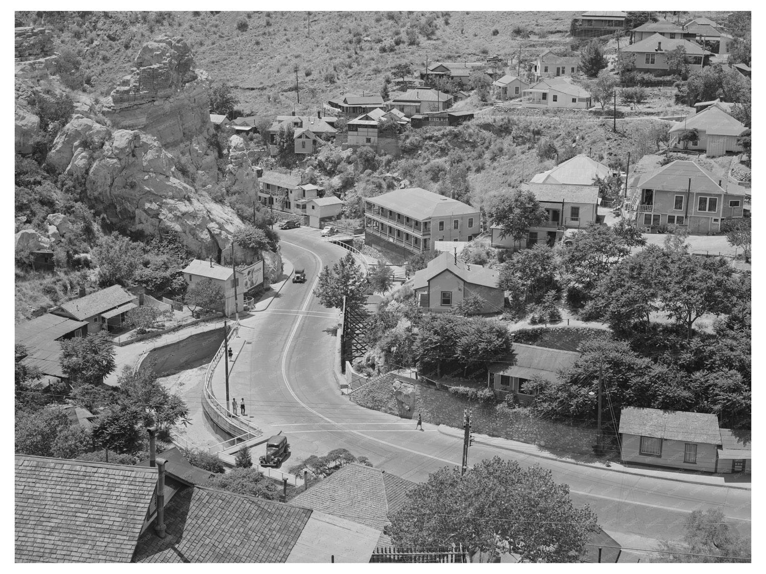 Highway View into Bisbee Arizona April-May 1940