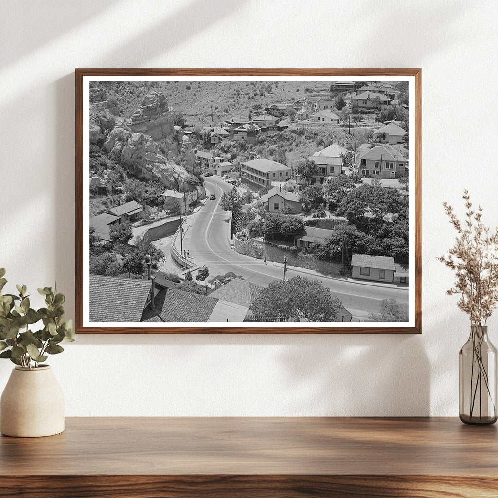 Highway View into Bisbee Arizona April-May 1940