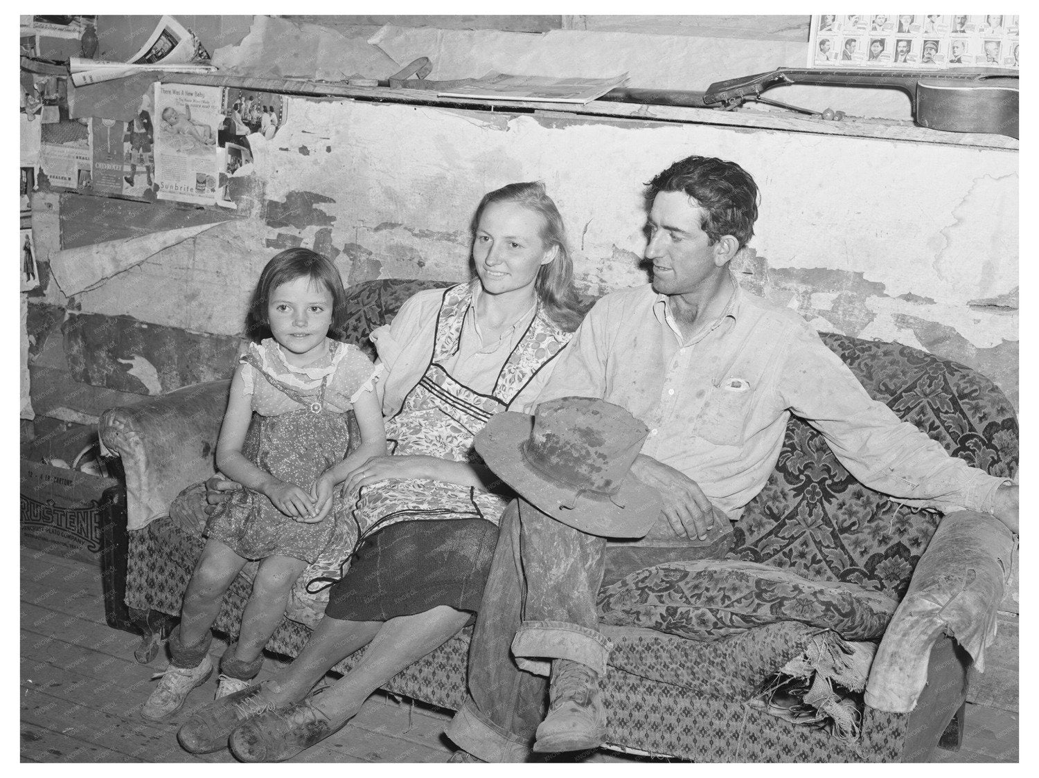 Faro and Doris Caudill Family in Pie Town New Mexico 1940