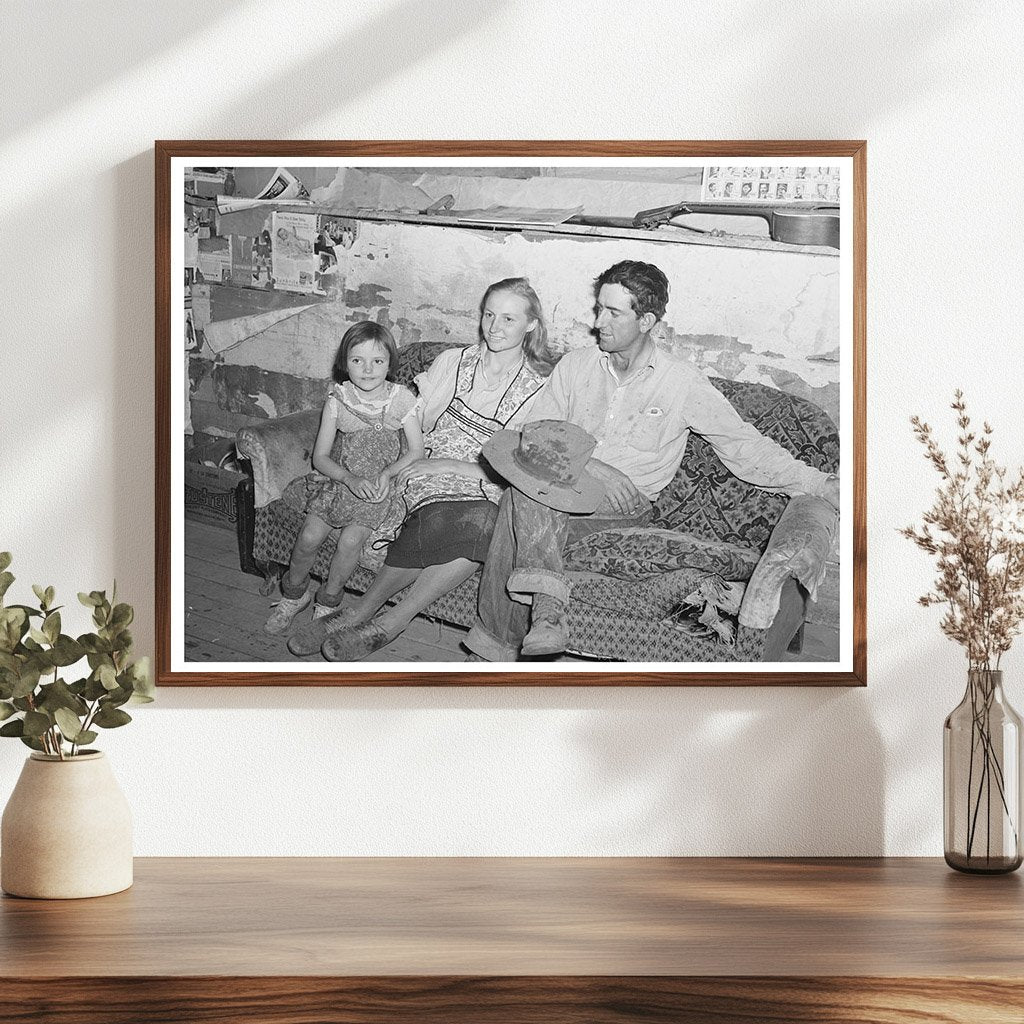 Faro and Doris Caudill Family in Pie Town New Mexico 1940