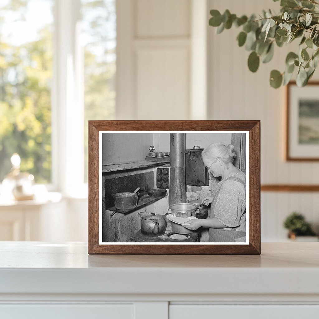 Sausage and Canned Goods in Pie Town New Mexico 1940