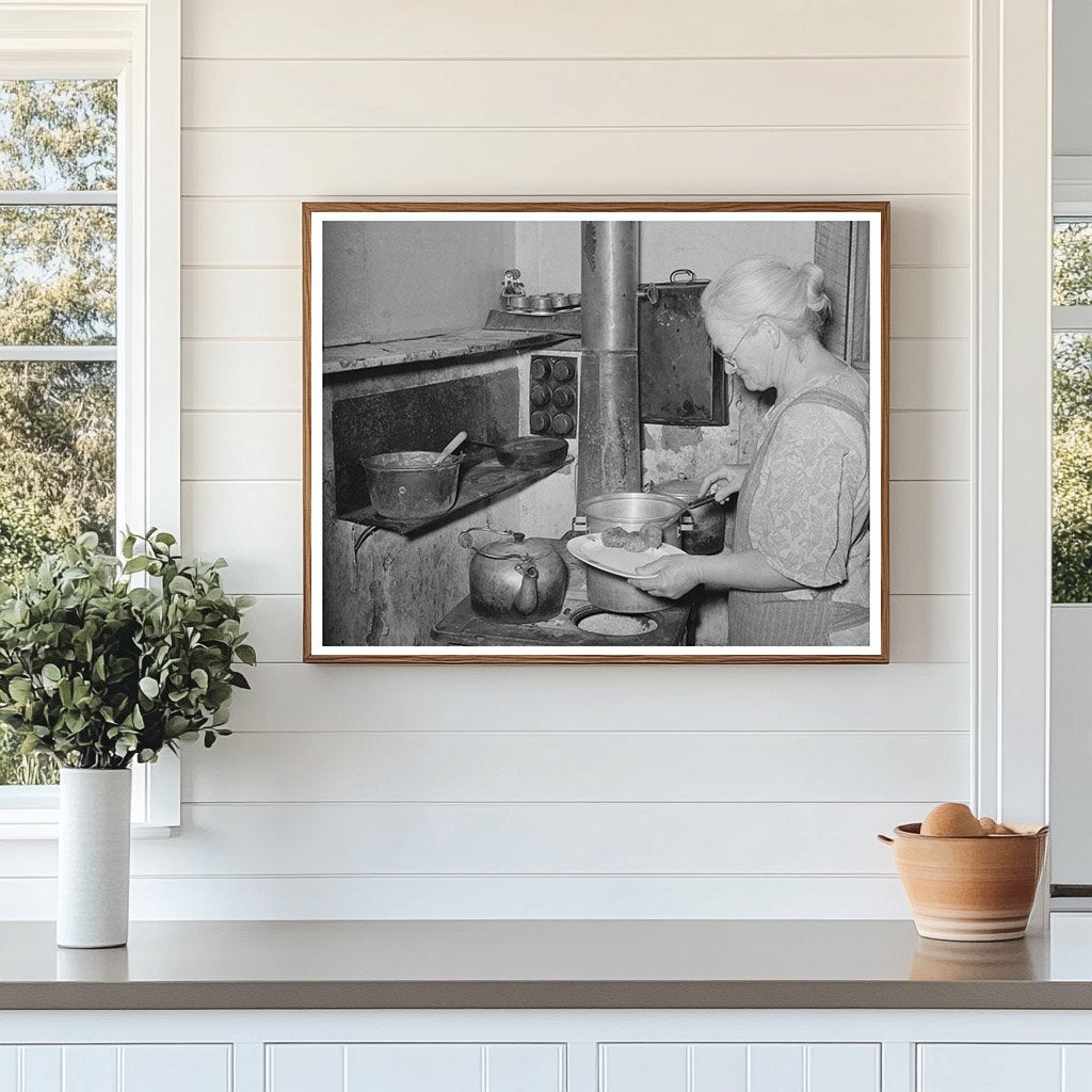 Sausage and Canned Goods in Pie Town New Mexico 1940
