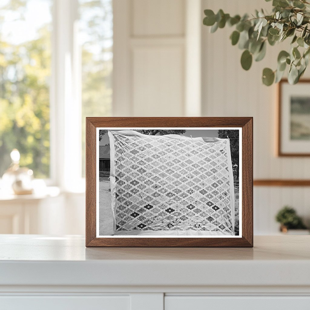 Quilt by Mrs. Bill Stagg Pie Town New Mexico 1940