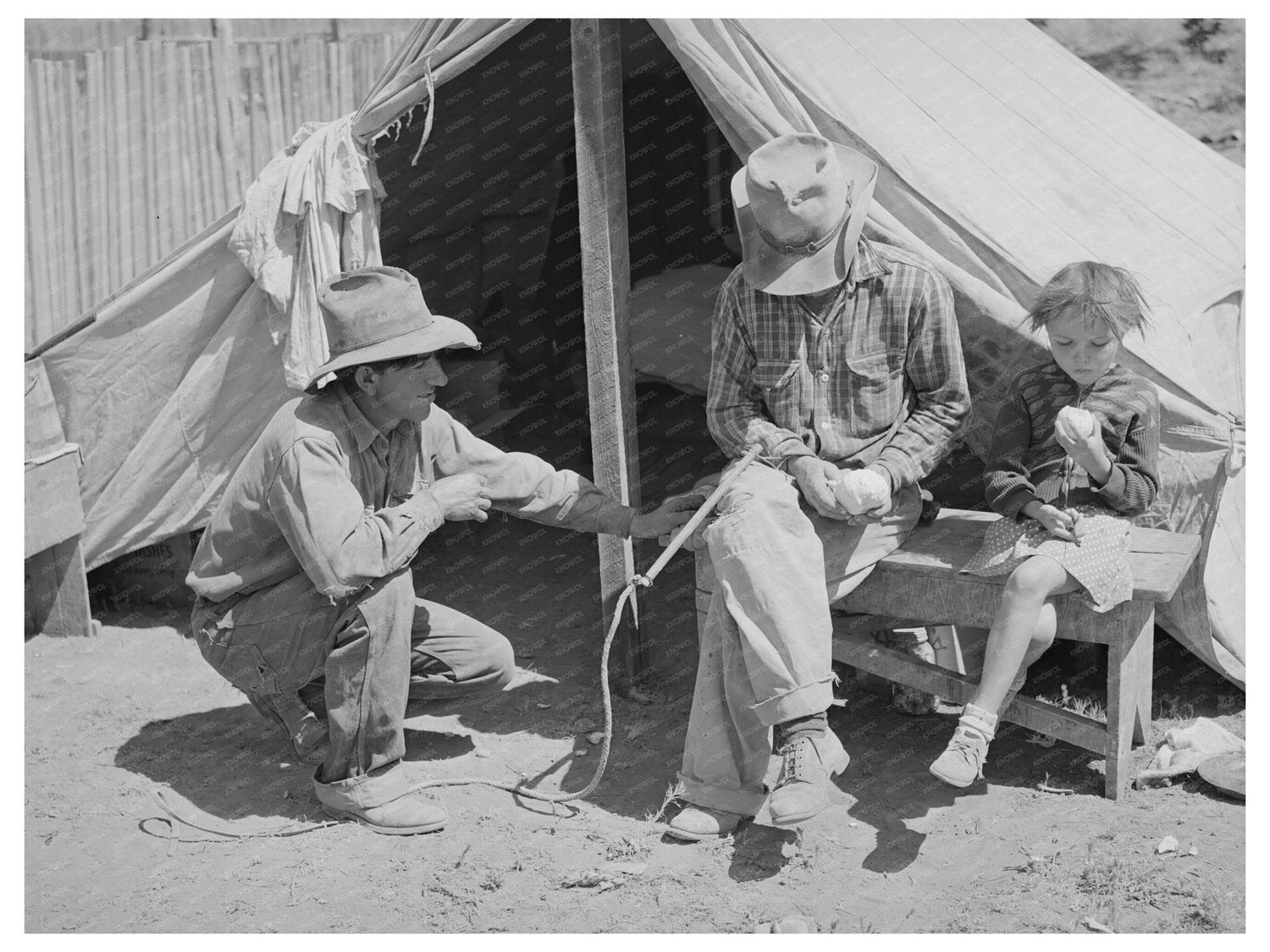 Faro Caudill Family in Pie Town New Mexico 1940