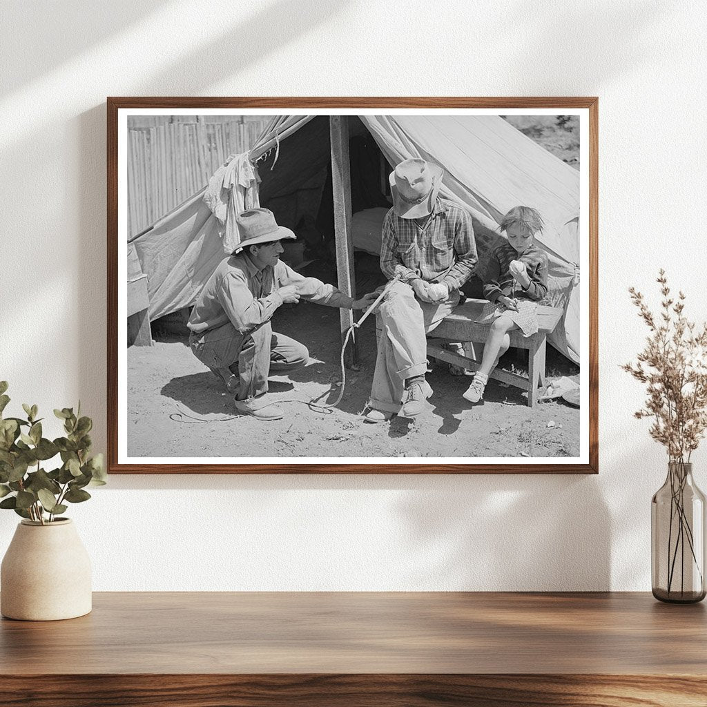 Faro Caudill Family in Pie Town New Mexico 1940