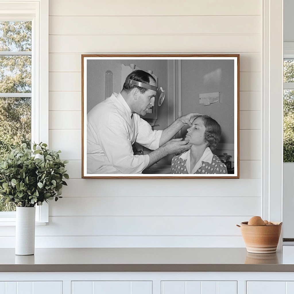 Doctor Examines Rehabilitation Borrower in Utah August 1940