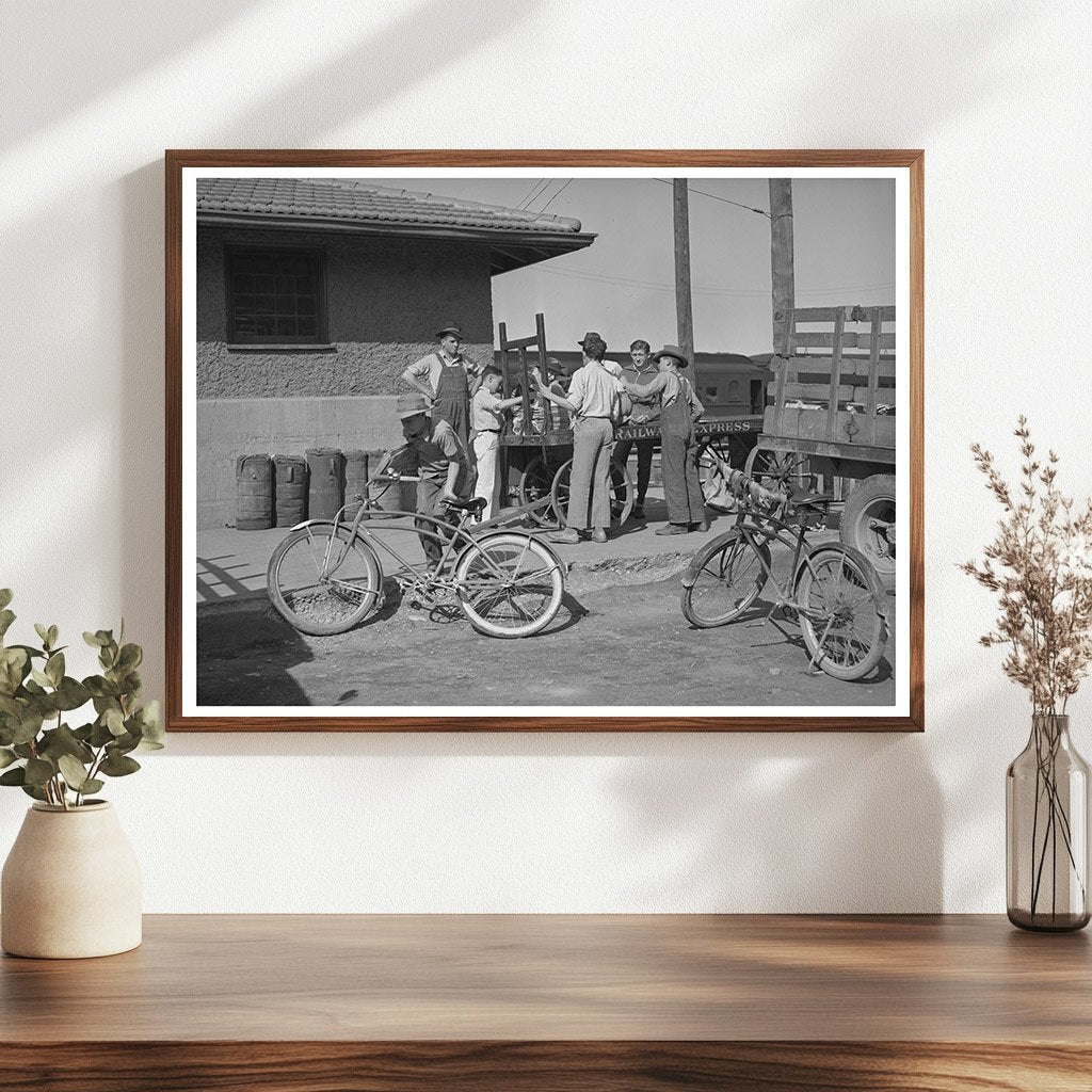 Montrose Colorado Newsboys at Railroad Station September 1940