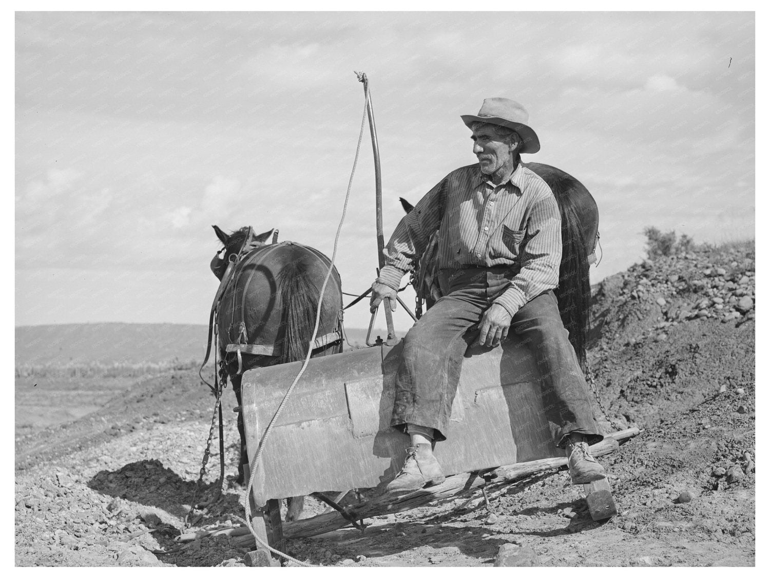 Worker on Stoop in Concho Arizona October 1940