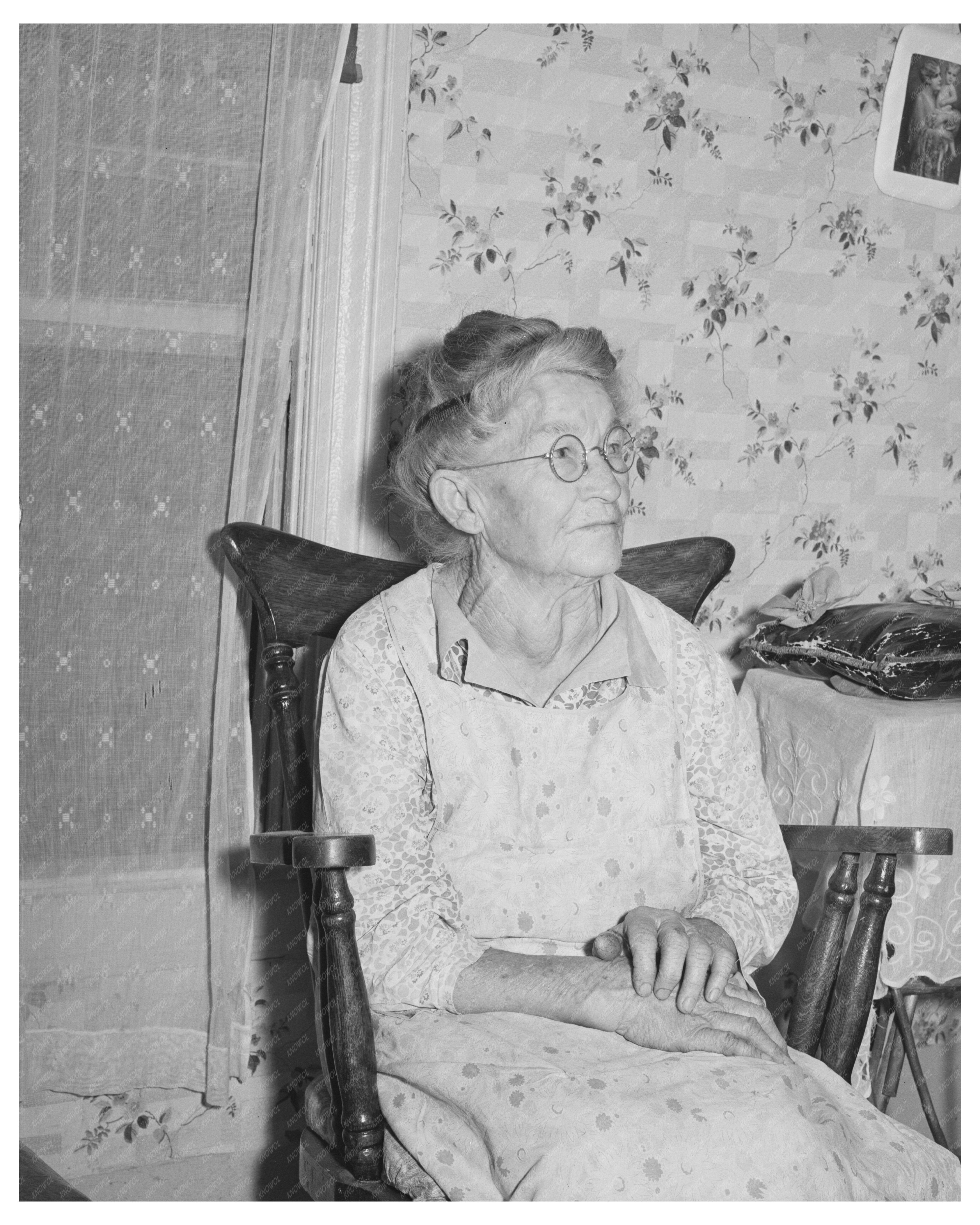 Elderly Resident of Santa Clara Utah October 1940 Photo